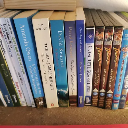 Rainors Farm Apartmán *